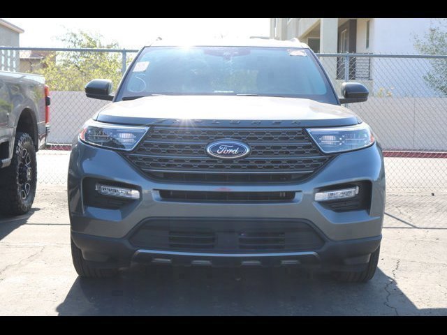 Certified 2023 Ford Explorer XLT w/ Equipment Group 202A AWD/4WD image 3