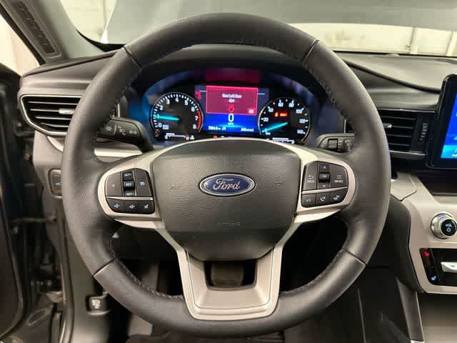 Certified 2024 Ford Explorer XLT w/ Equipment Group 202A AWD/4WD image 7