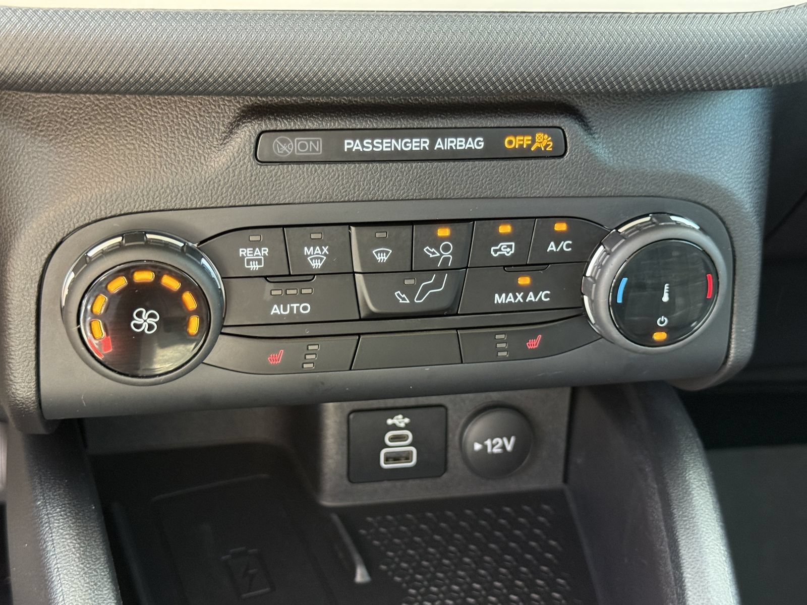 Certified 2024 Ford Bronco Sport Heritage w/ Heritage Convenience Package AWD/4WD image 29