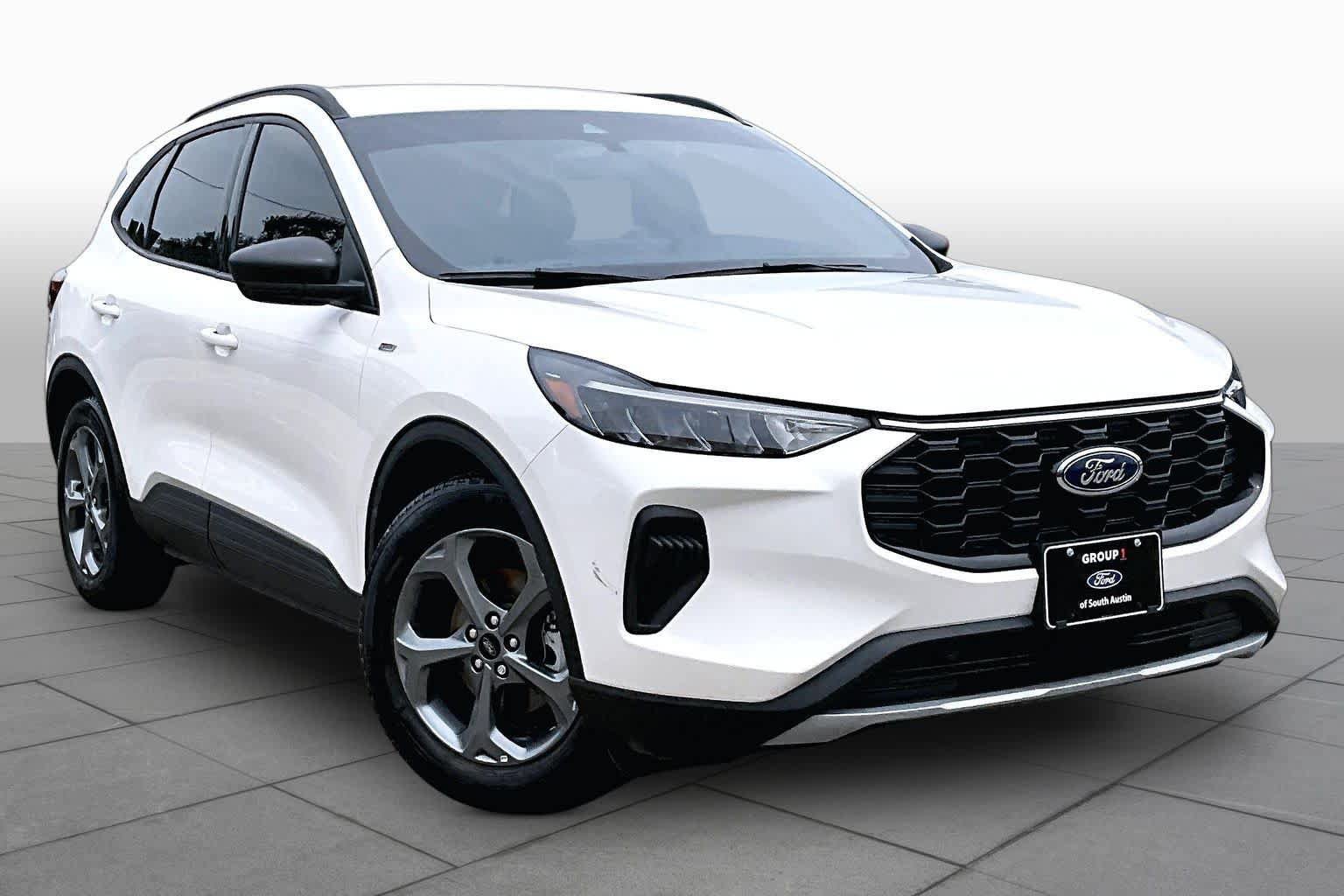 Certified 2025 Ford Escape ST-Line w/ Tech Pack #1 FWD image 3