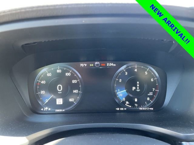 Used 2022 Volvo S60 B5 R-Design image 13