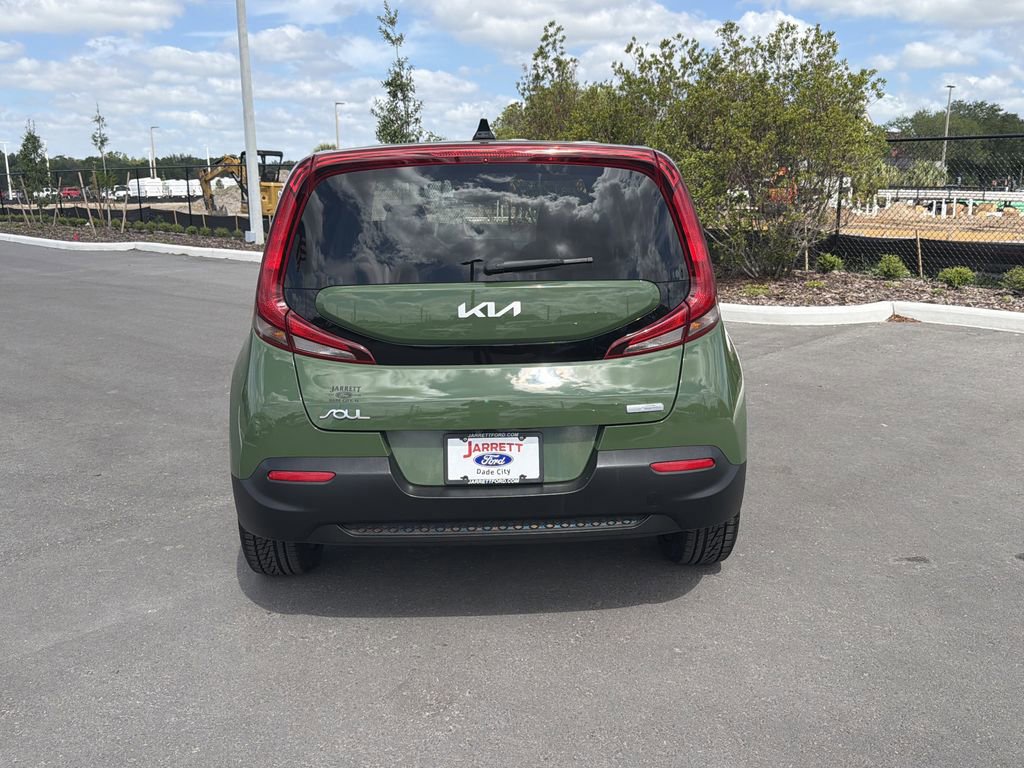 Used 2022 Kia Soul EX FWD image 5