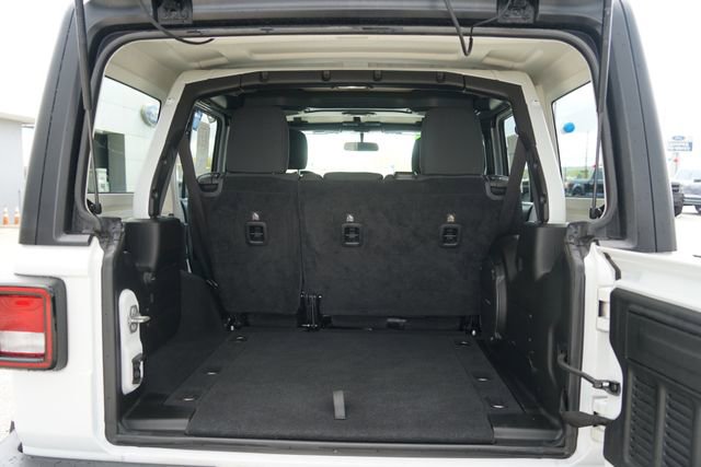 Used 2018 Jeep Wrangler Unlimited Sport S AWD/4WD image 7