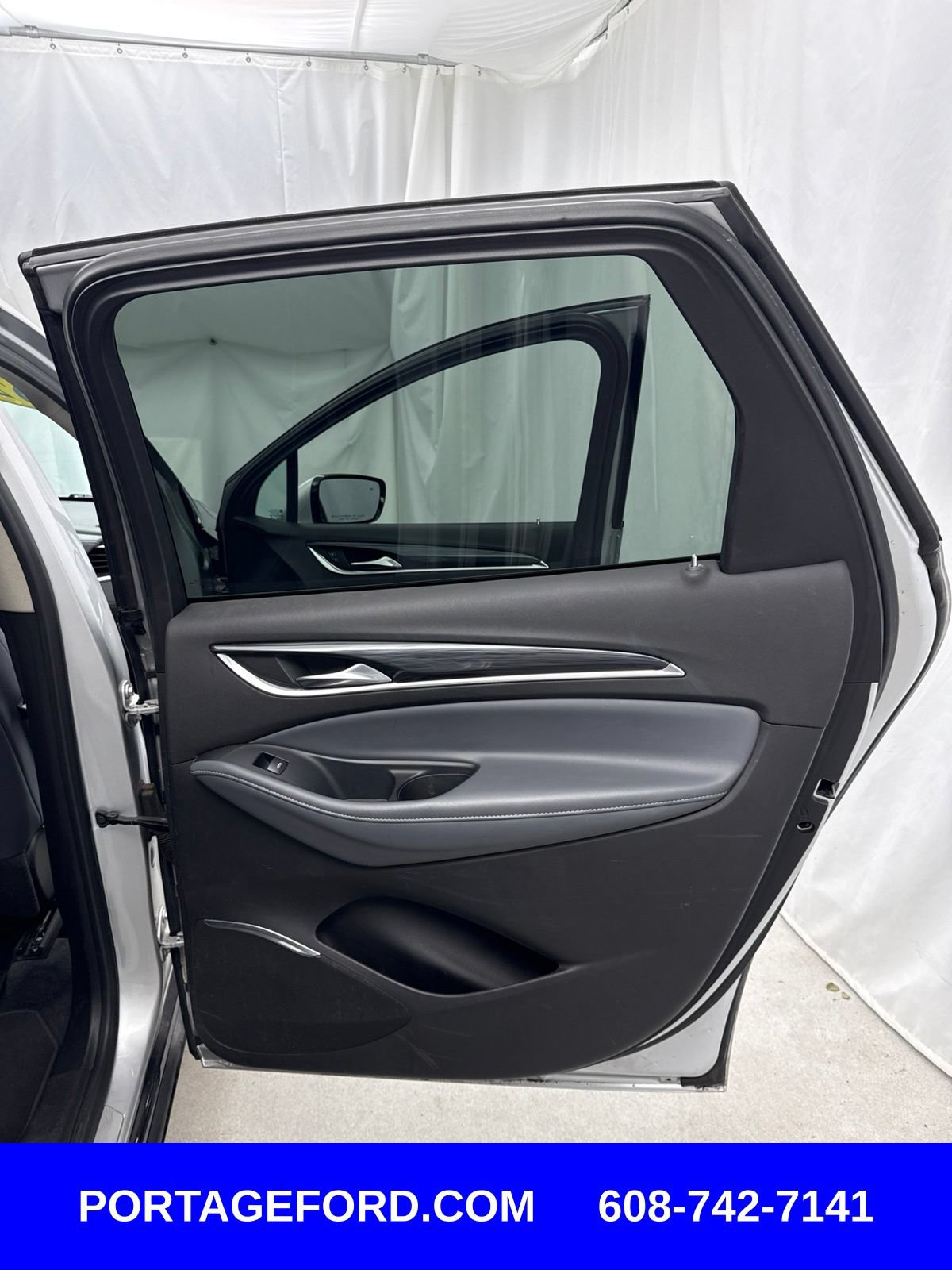 Used 2021 Buick Enclave Essence FWD image 33