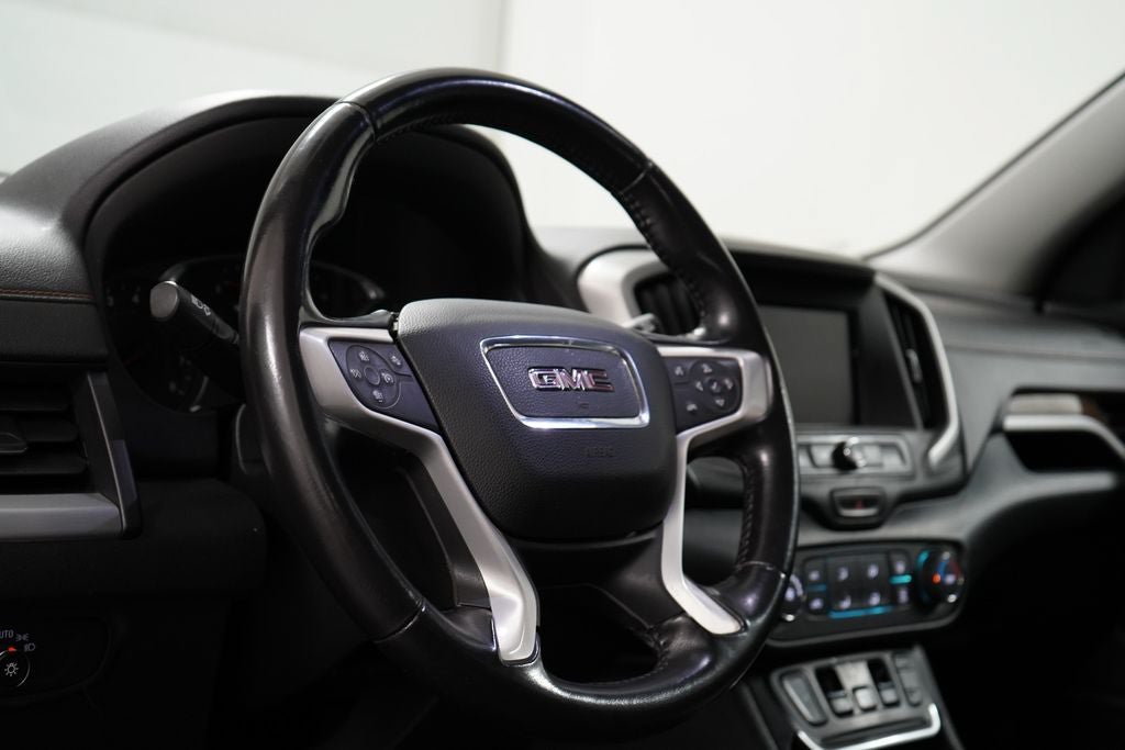 Used 2020 GMC Terrain SLE FWD image 13