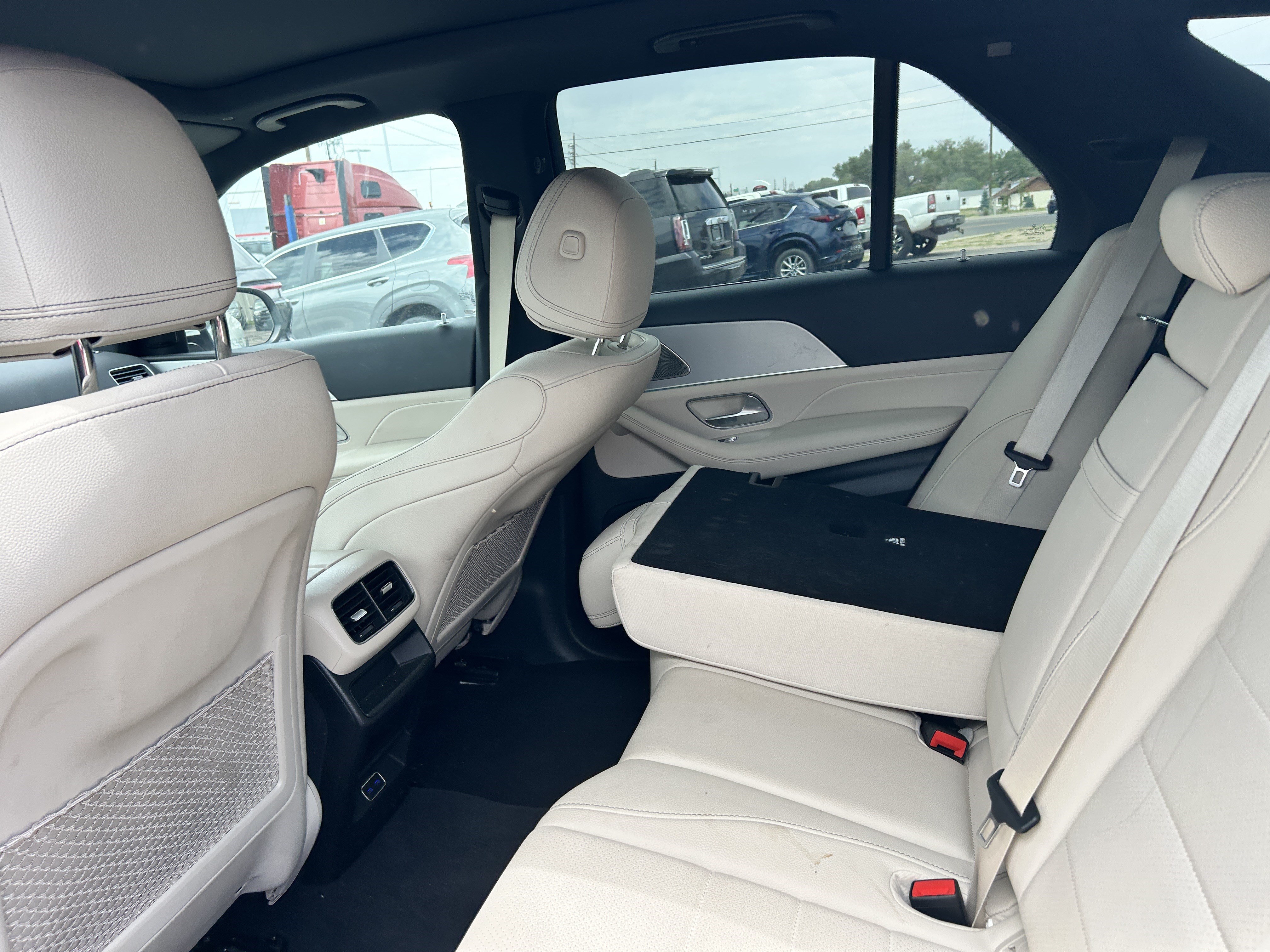 Used 2025 Mercedes-Benz GLE 350 4MATIC image 11