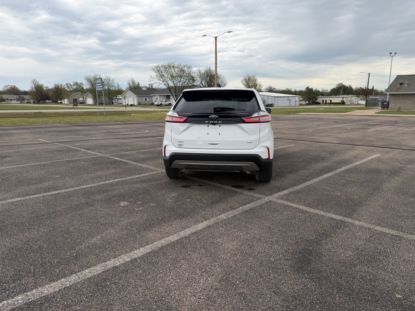 Certified 2023 Ford Edge SEL w/ Convenience Package AWD/4WD image 4