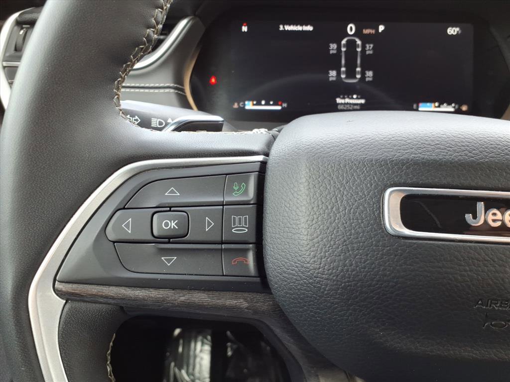 Used 2024 Jeep Grand Cherokee L Limited w/ Luxury Tech Group II image 15