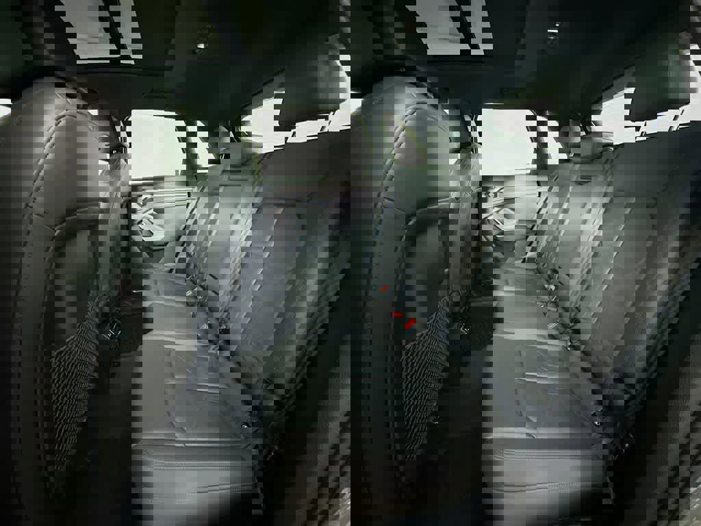 Used 2020 Audi Q3 2.0T Premium Plus w/ Premium Plus Package image 17