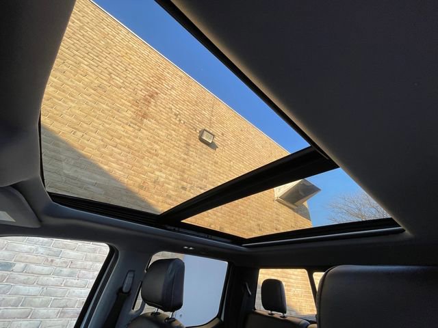 Certified 2022 Ford F150 Lariat w/ Equipment Group 502A High image 25