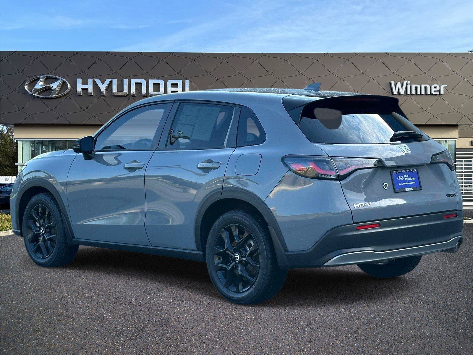 Used 2024 Honda HR-V Sport image 2
