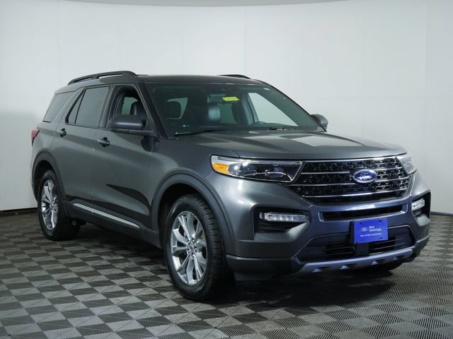 Certified 2020 Ford Explorer XLT w/ Equipment Group 202A AWD/4WD image 1