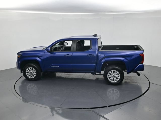 Used 2025 Toyota Tacoma SR5 RWD image 42