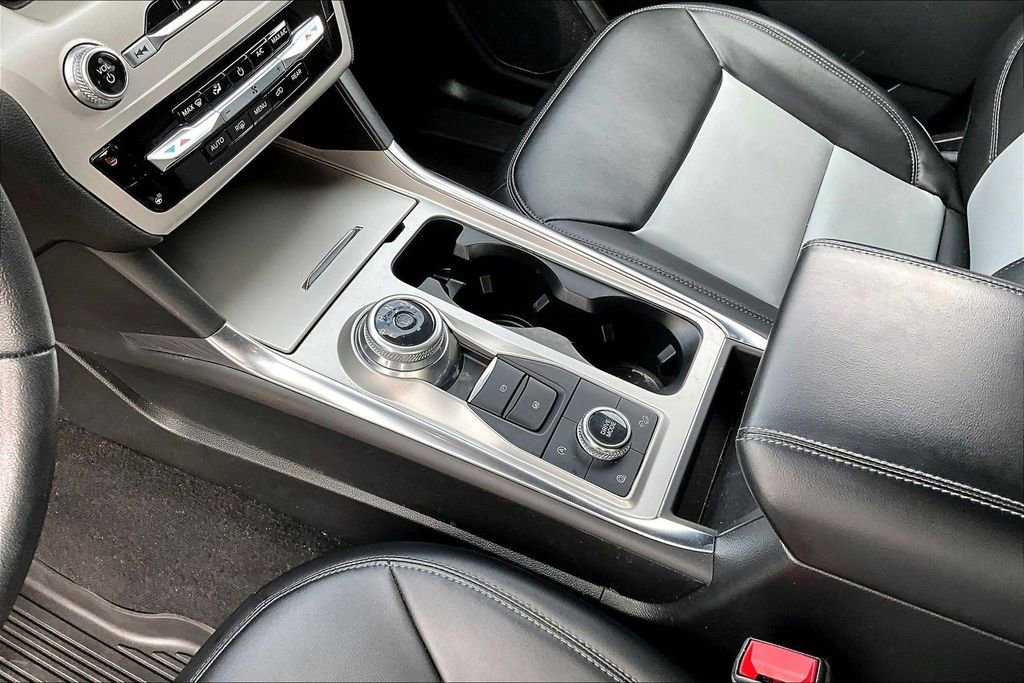 Certified 2023 Ford Explorer XLT w/ Equipment Group 202A image 16