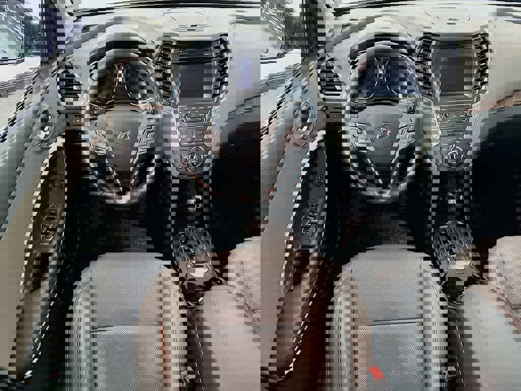 Used 2018 Hyundai Santa Fe Sport image 13