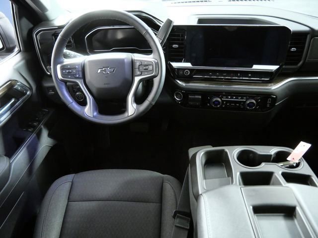 Used 2023 Chevrolet Silverado 1500 RST AWD/4WD image 4