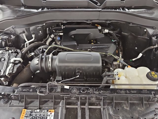 Certified 2020 Ford Explorer XLT w/ Equipment Group 202A AWD/4WD image 27