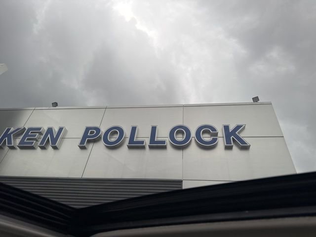 Used 2021 Toyota RAV4 XLE Premium image 29