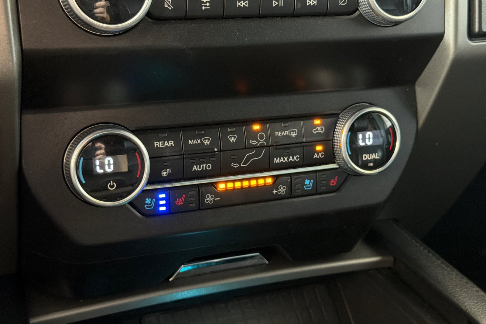 Certified 2021 Ford Expedition XLT RWD image 20