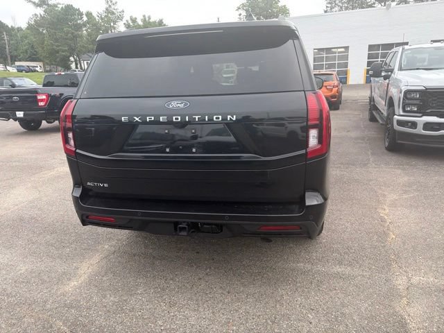 Certified 2025 Ford Expedition Active AWD/4WD image 28