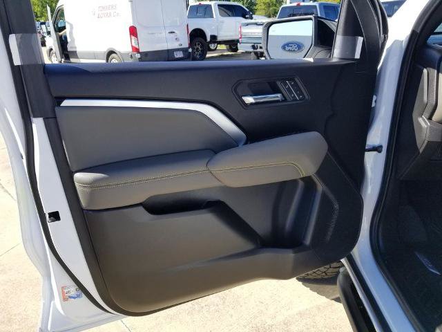 Used 2025 Chevrolet Colorado ZR2 w/ Technology Package AWD/4WD image 12