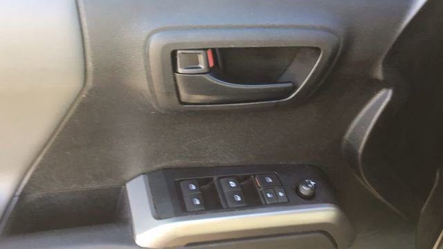 Used 2022 Toyota Tacoma SR5 w/ Black Out Package (TMS) image 17