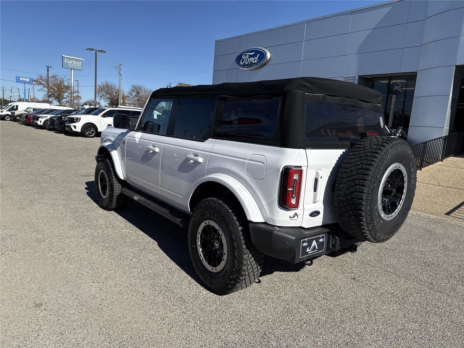 Certified 2021 Ford Bronco Outer Banks image 12