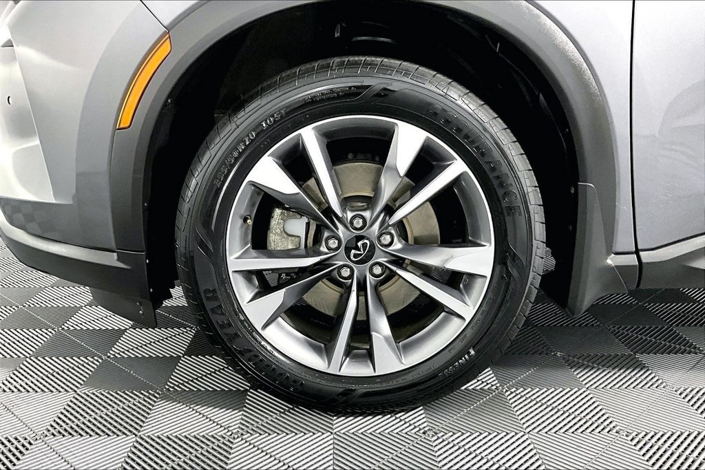 Used 2023 INFINITI QX60 Luxe w/ Vision Package AWD/4WD image 8