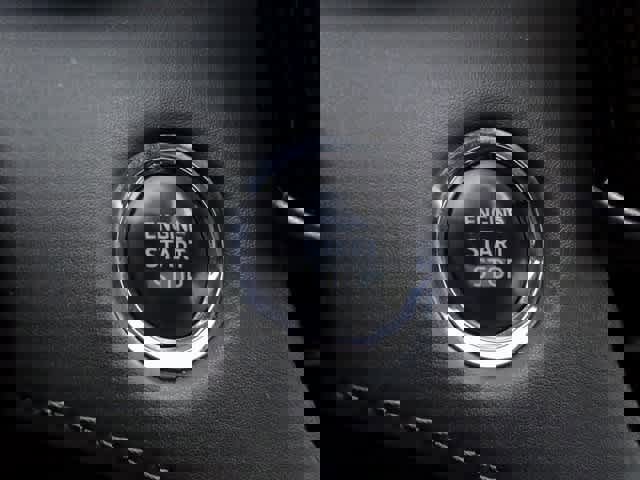 Used 2022 Toyota Highlander XLE image 28