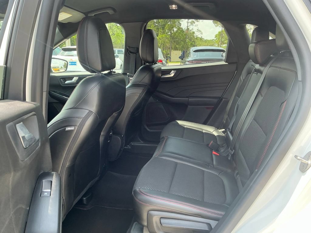 Certified 2023 Ford Escape ST-Line w/ Tech Pack #1 FWD image 31