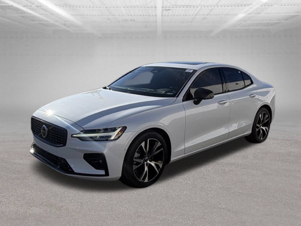 Used 2024 Volvo S60 B5 Plus AWD/4WD image 4