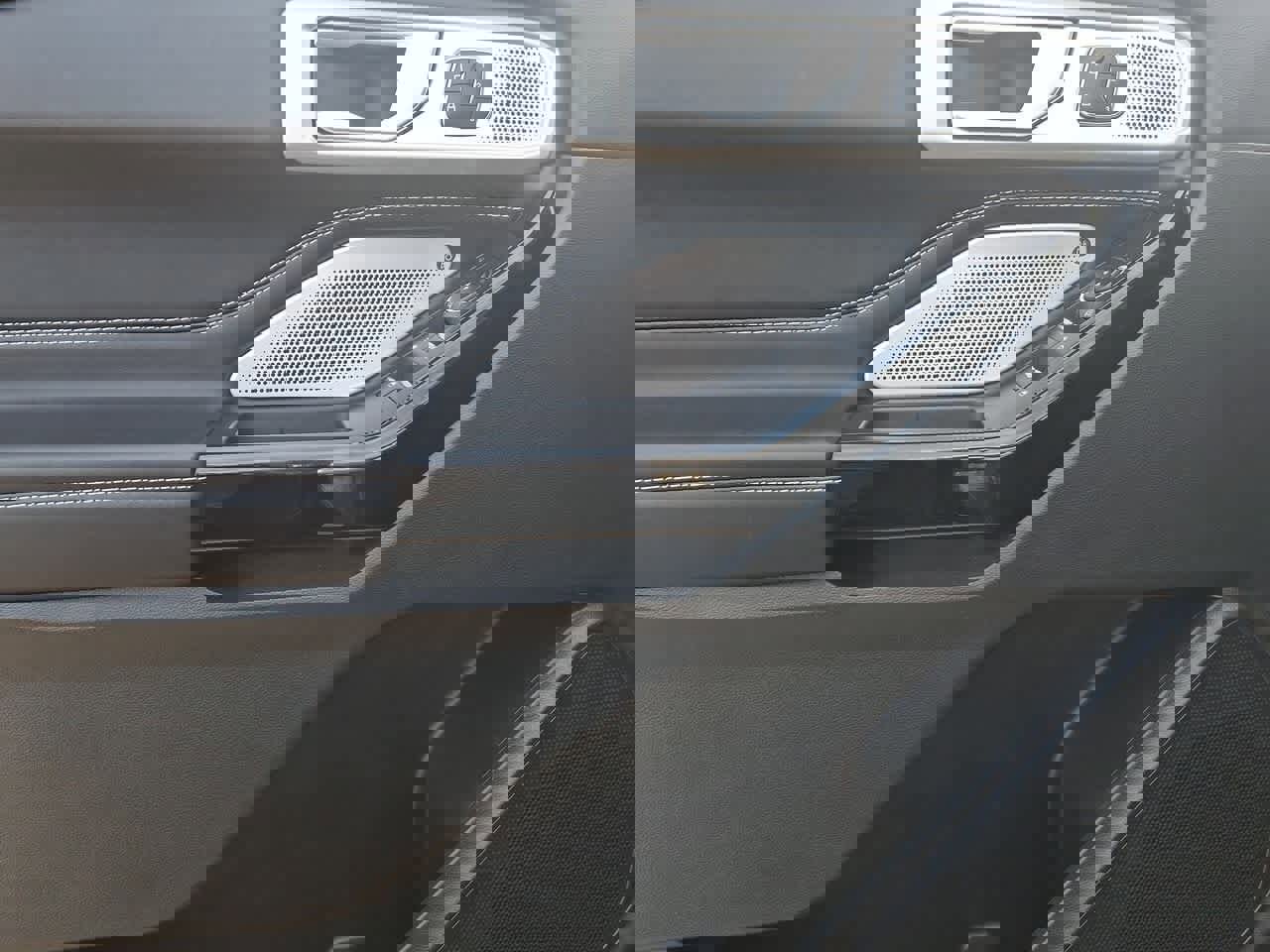 Certified 2023 Ford Explorer ST w/ Equipment Group 401A image 16