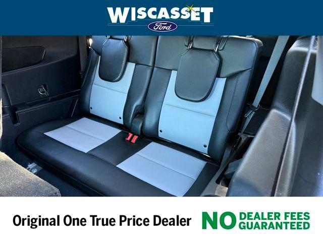 Certified 2022 Ford Explorer XLT w/ Equipment Group 202A image 8