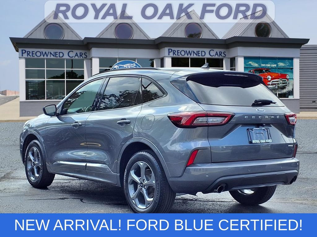 Certified 2023 Ford Escape ST-Line w/ Tech Pack #1 AWD/4WD image 2