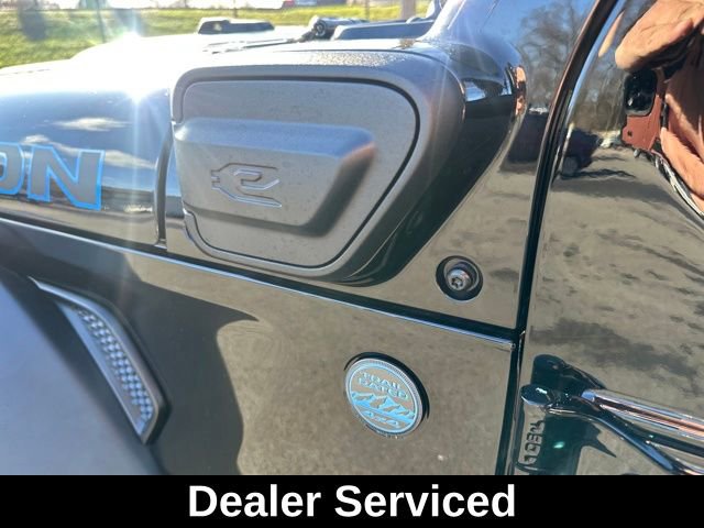 Used 2025 Jeep Wrangler Unlimited Rubicon 4xe w/ Safety Group AWD/4WD image 16