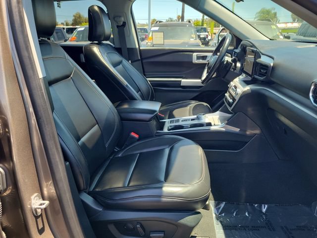 Certified 2021 Ford Explorer XLT w/ Equipment Group 202A RWD image 19