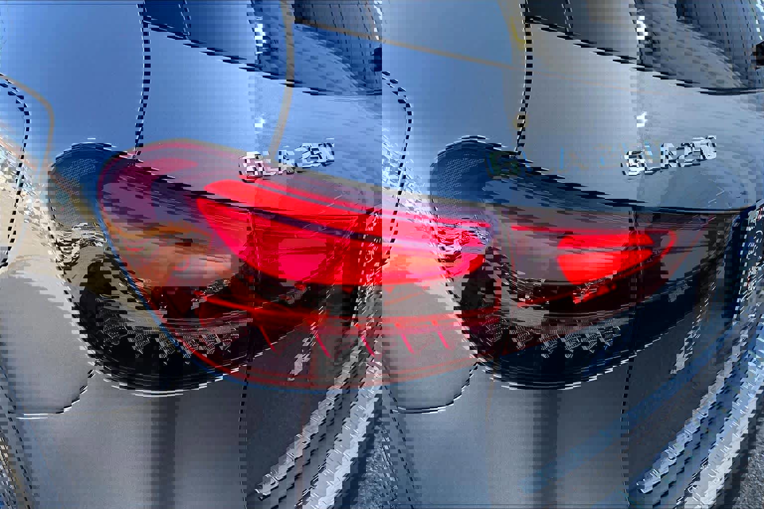 Used 2025 Mercedes-Benz GLA 250 image 29