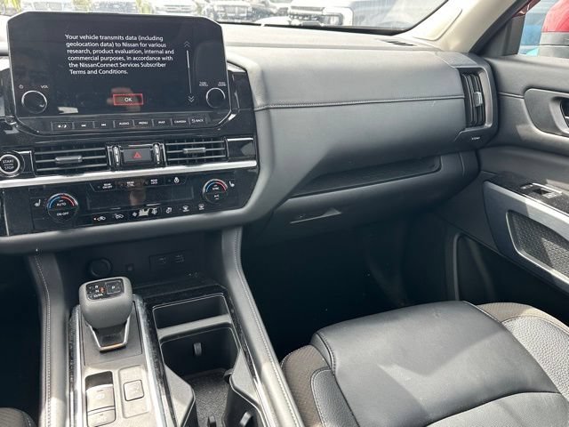 Used 2023 Nissan Pathfinder SL w/ SL Premium Package AWD/4WD image 16
