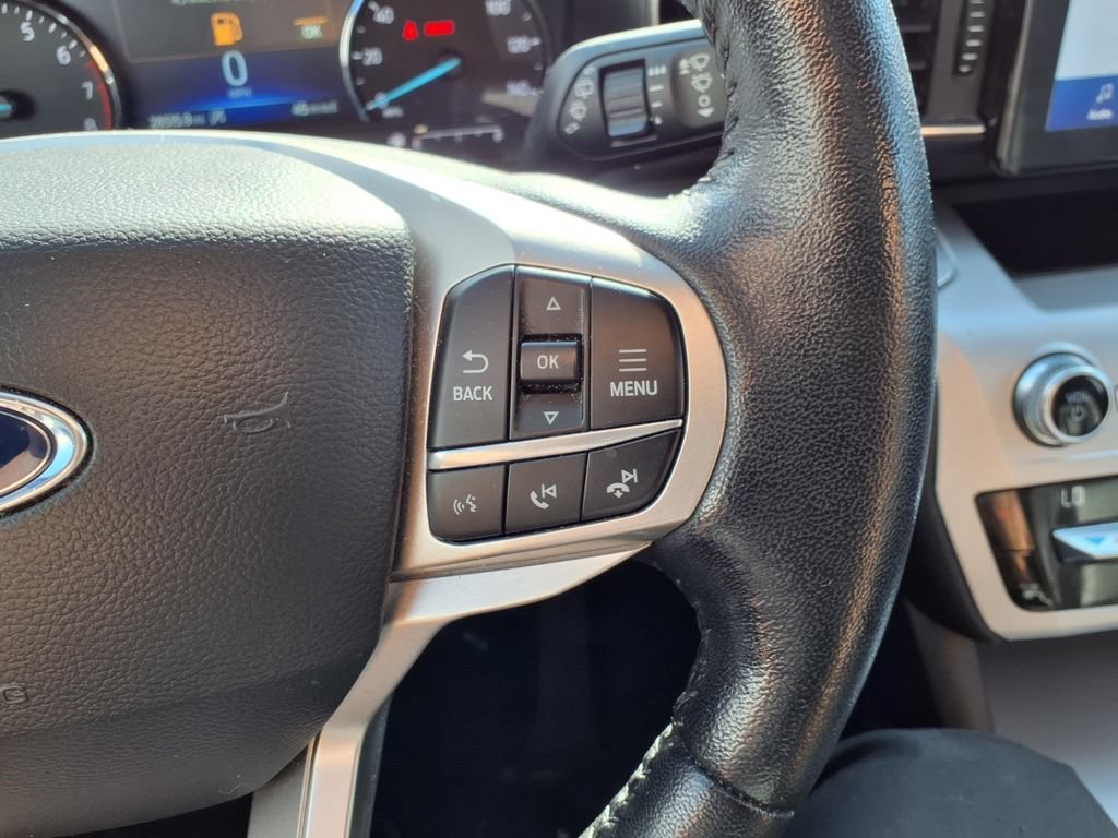 Certified 2021 Ford Explorer XLT w/ Equipment Group 202A AWD/4WD image 19