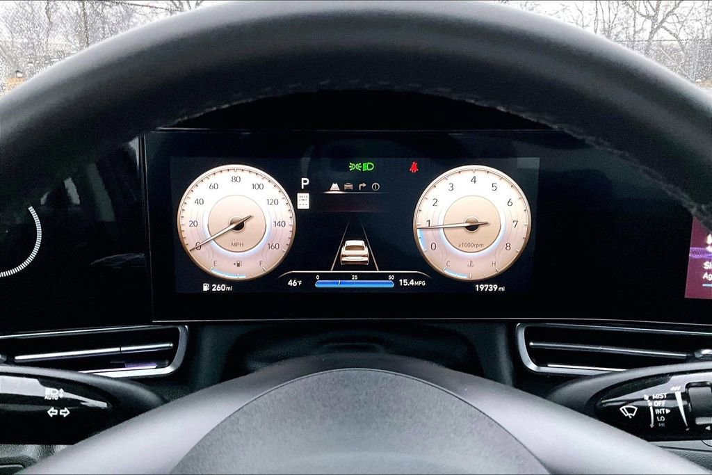 Used 2025 Hyundai Elantra SEL image 19