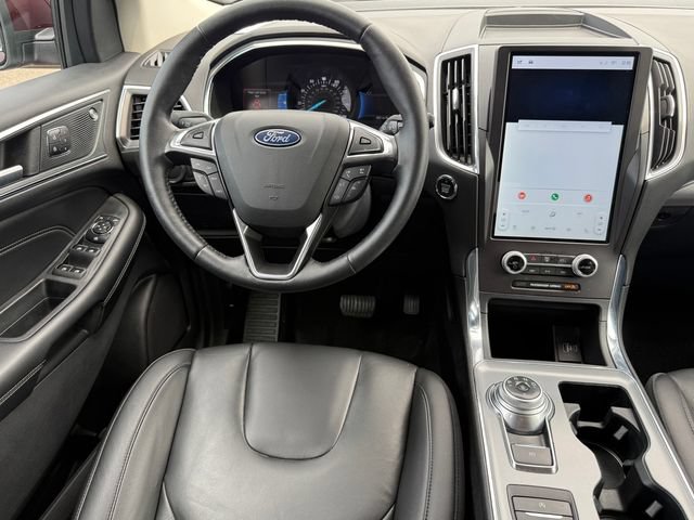 Certified 2021 Ford Edge Titanium AWD/4WD image 9