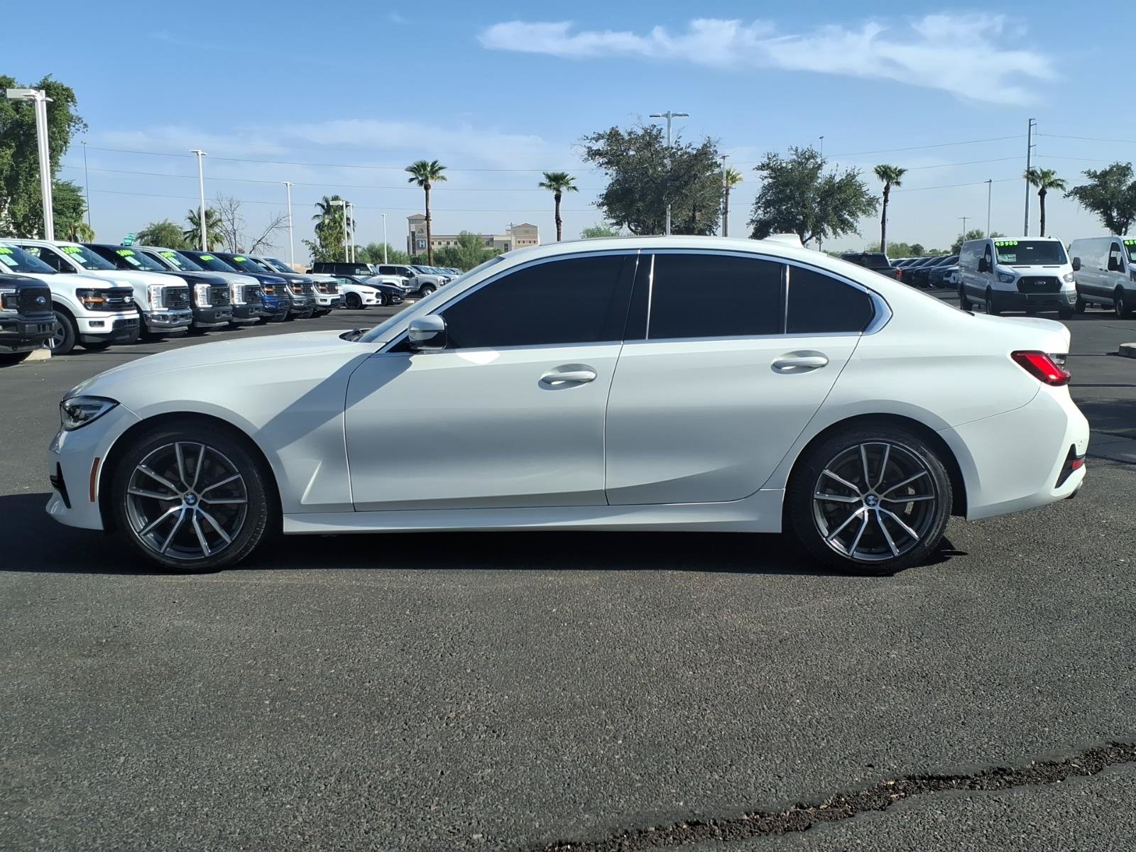 Used 2019 BMW 330i Sedan w/ Driving Assistance Package RWD image 2