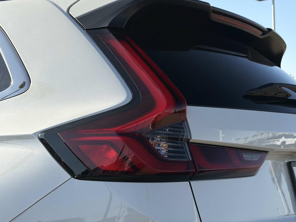 Used 2025 Honda CR-V Sport-L image 8