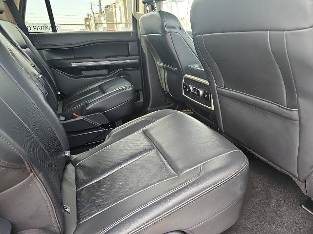 Certified 2024 Ford Expedition XLT AWD/4WD image 11