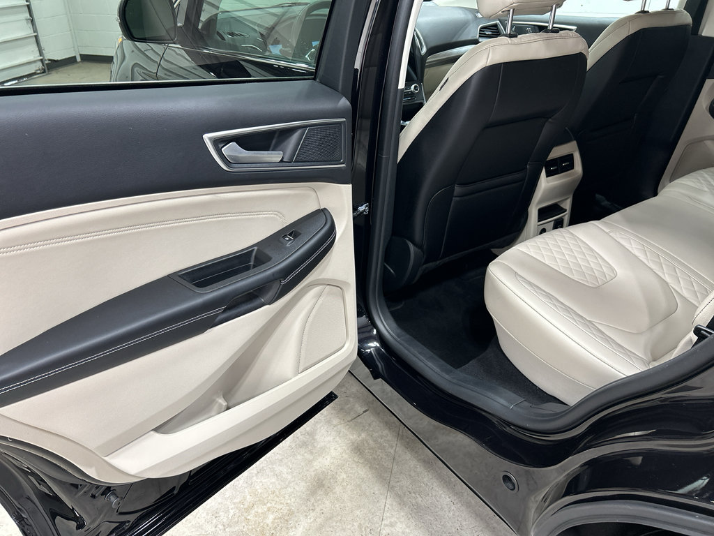 Certified 2024 Ford Edge Titanium AWD/4WD image 22