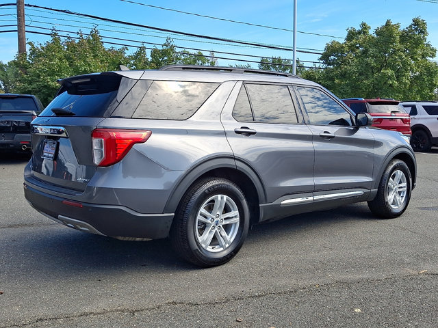 Certified 2021 Ford Explorer XLT w/ Equipment Group 202A AWD/4WD image 11