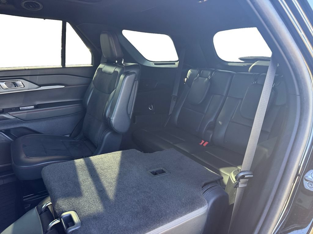Certified 2025 Ford Explorer ST AWD/4WD image 18