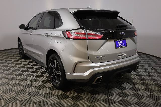 Certified 2019 Ford Edge ST w/ Cold Weather Package AWD/4WD image 8