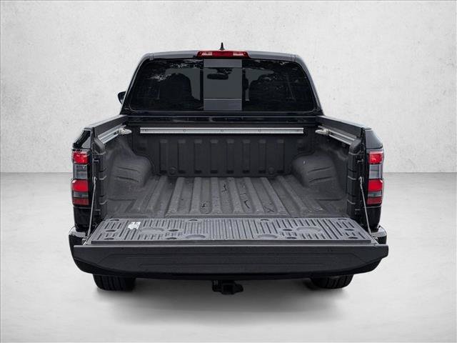 Used 2023 Nissan Frontier 2WD Crew Cab image 6
