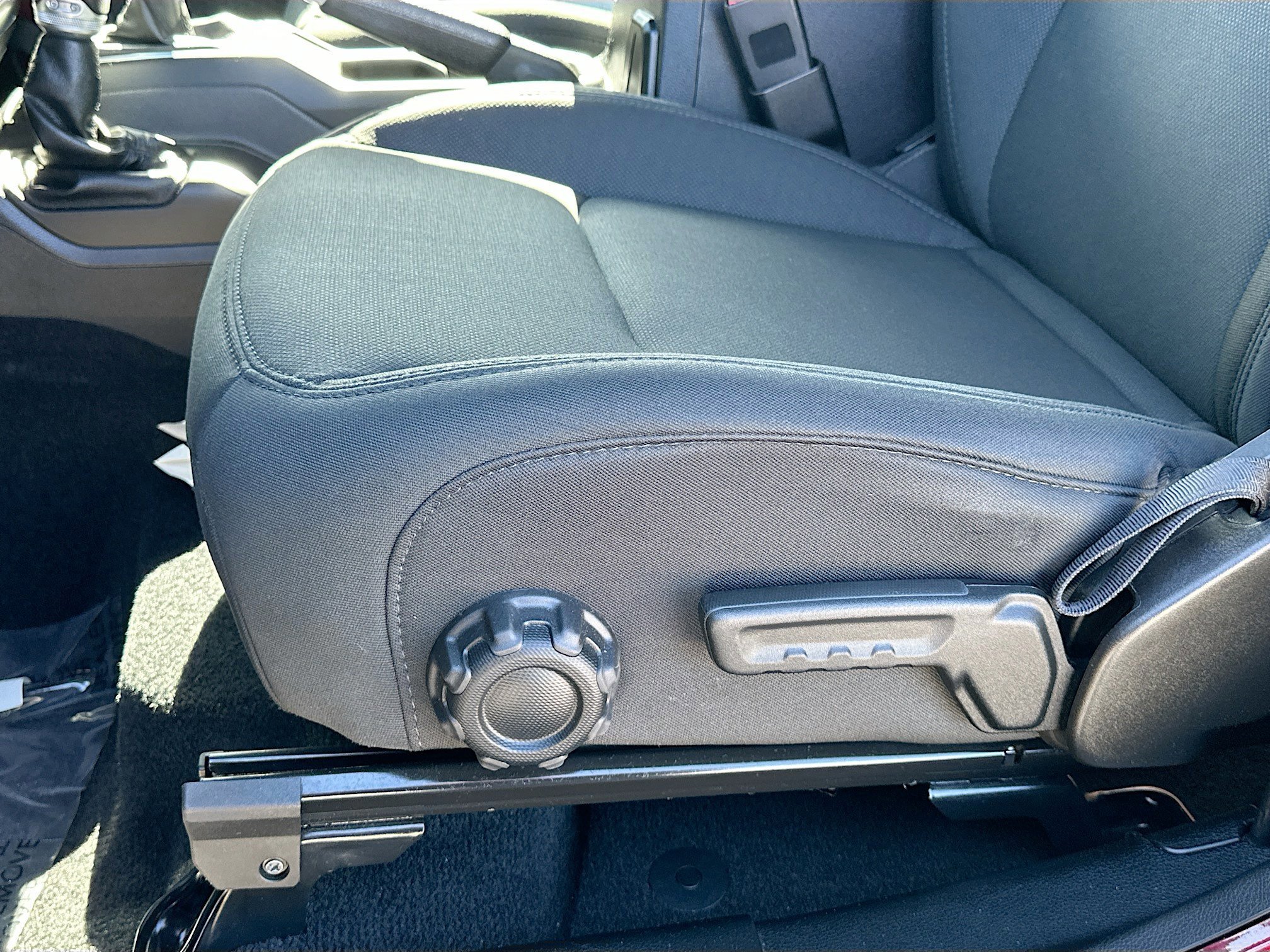 Used 2021 Jeep Wrangler Sport image 18